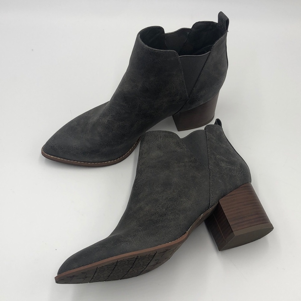 BC Born in California Leather Short Ankle Boots